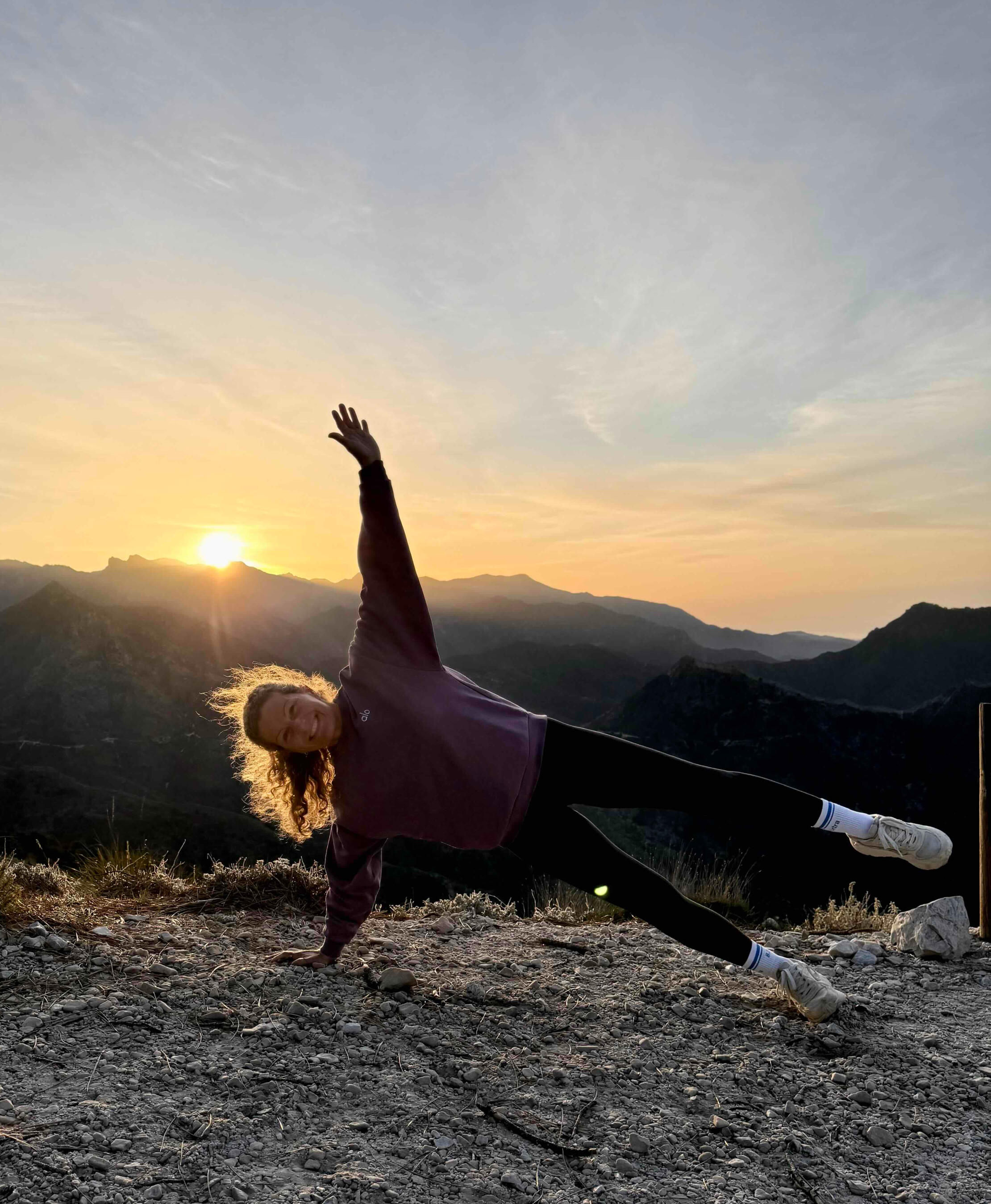 Mérit van On Healthy Ground tijdens de early bird sunrise hike in de Sierra de Tejada